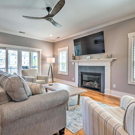Bright Coastal Abode With Porch And Beach Access! Carolina Beach Exterior photo